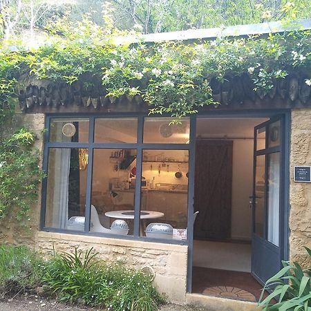 Chambre Du Sabotier - Studio Troglodytique - A 100 M Baignade En Riviere - Location De Canoe - Circuits Cyclo - Aire De Pique-Nique - 3 Restaurants Castelnaud La Chapelle Exterior photo